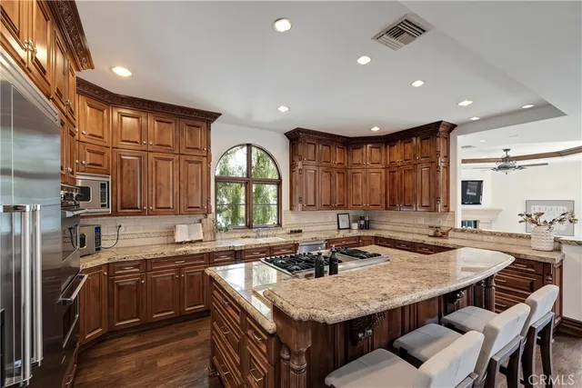 $24,000 | 718 North Poinsettia Avenue, Manhattan Beach, CA 90266