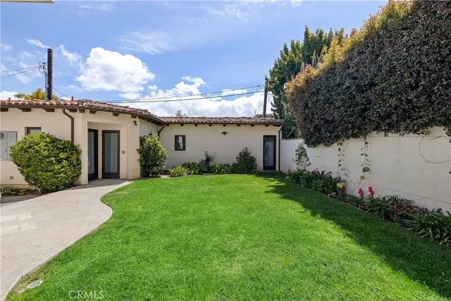 $24,000 | 718 North Poinsettia Avenue, Manhattan Beach, CA 90266