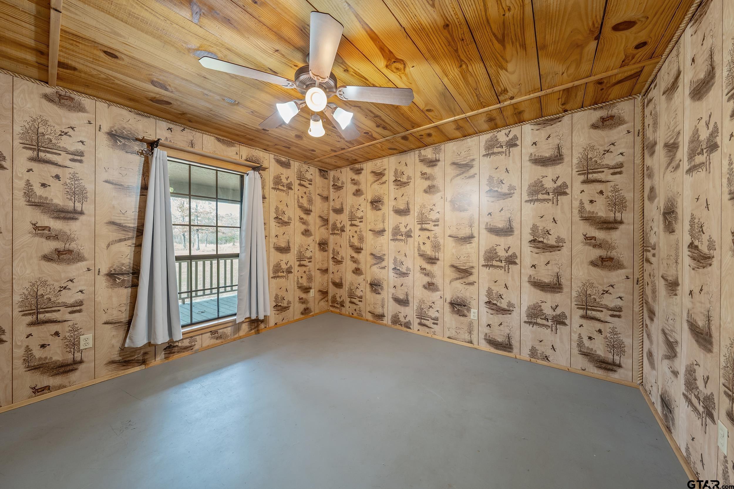 20304 State Highway 155 Winona, TX 75792 - Photo 31 of 48 a view of empty room with windows