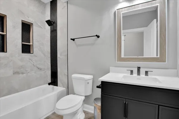 $679,000 | 1527 Elgin Avenue, Forest Park, IL 60130