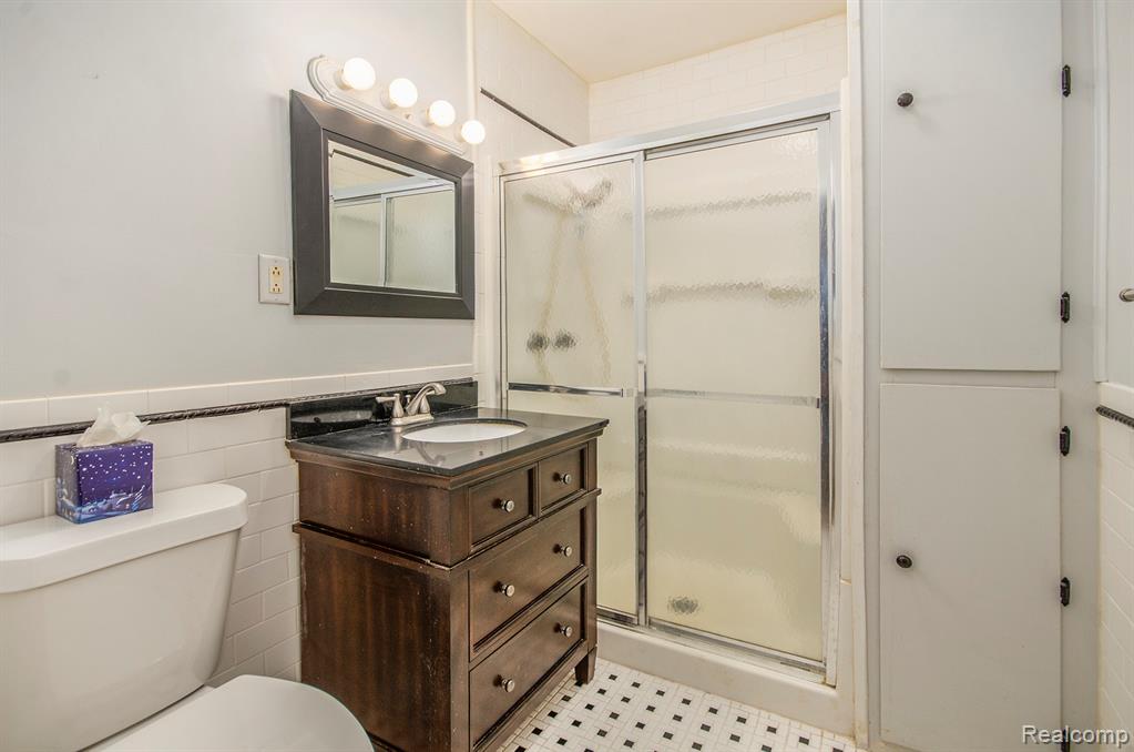 8344 Ellis Road Clarkston, MI 48348 - Photo 20 of 32