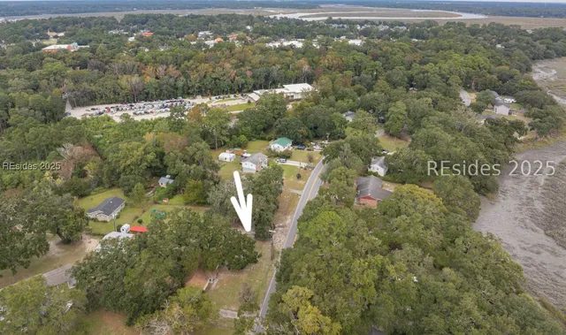 $150,000 | 411 Broad River Drive, Beaufort, SC 29906