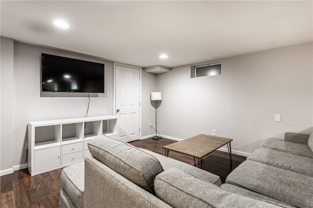 7604 Spring Mill Road Indianapolis, IN 46260 - Photo 22 of 35 Gallery Image 22