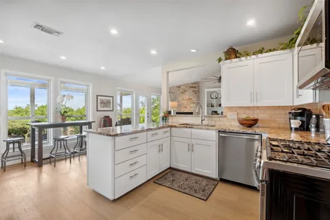 $1,200,000 | 8900 Rockcrest Drive, Austin, TX 78759