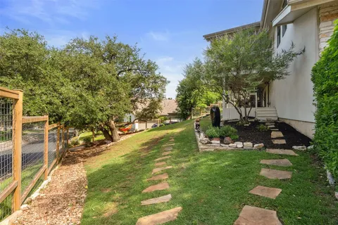 $1,200,000 | 8900 Rockcrest Drive, Austin, TX 78759