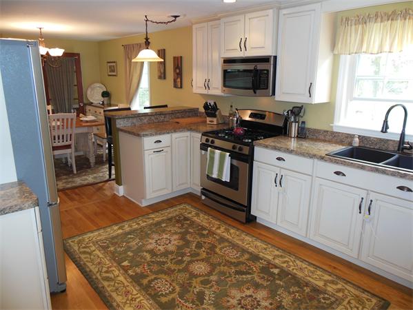 72 Laurel Road West Springfield, MA 01089 - Photo 7 of 25 Gallery Image 7