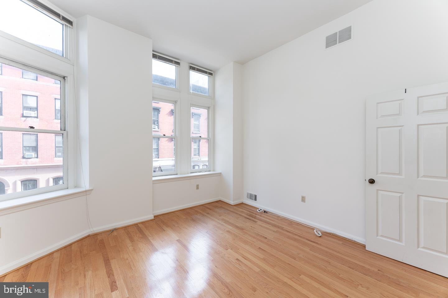 2020 Walnut Street, Unit 2032 Philadelphia, PA 19103 - Photo 14 of 32