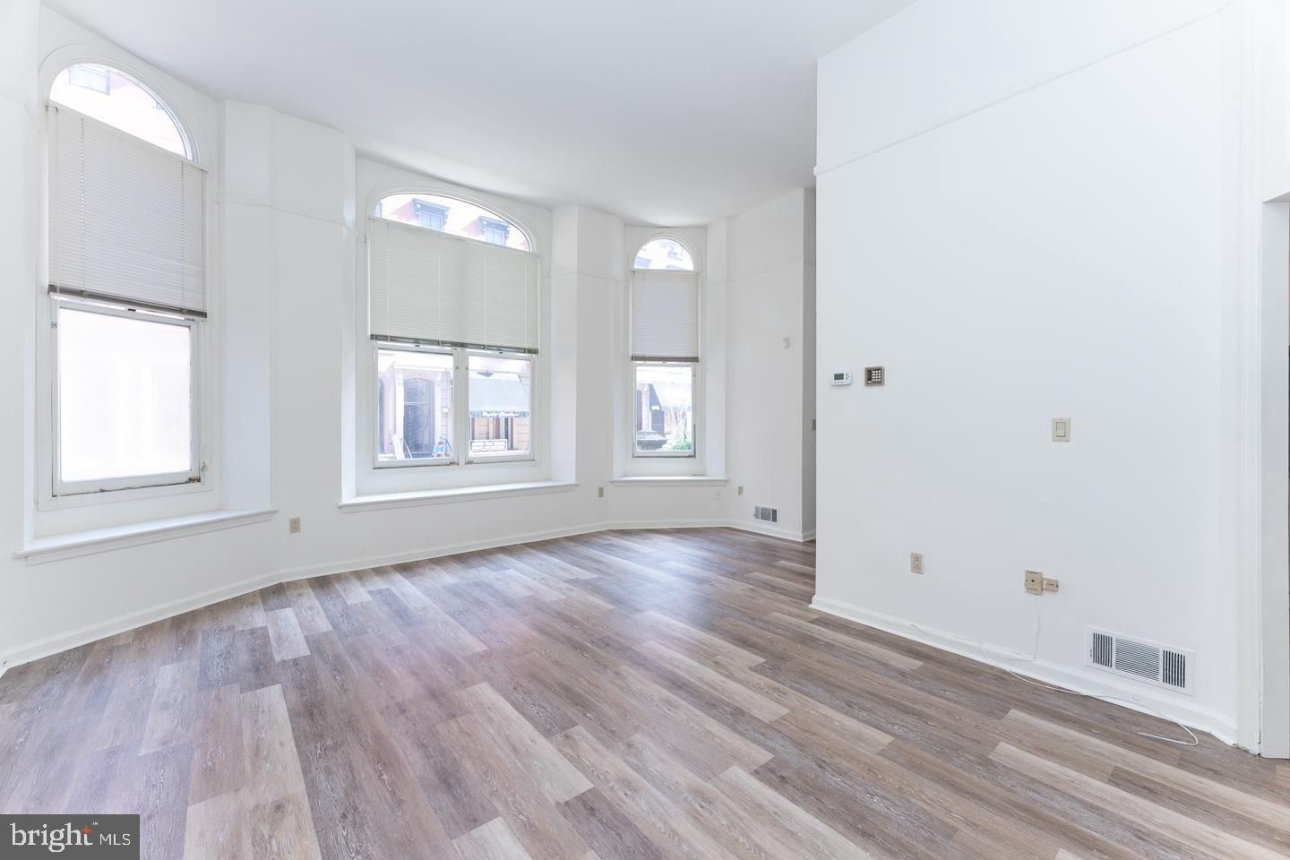 2020 Walnut Street, Unit 2032 Philadelphia, PA 19103 - Photo 2 of 32