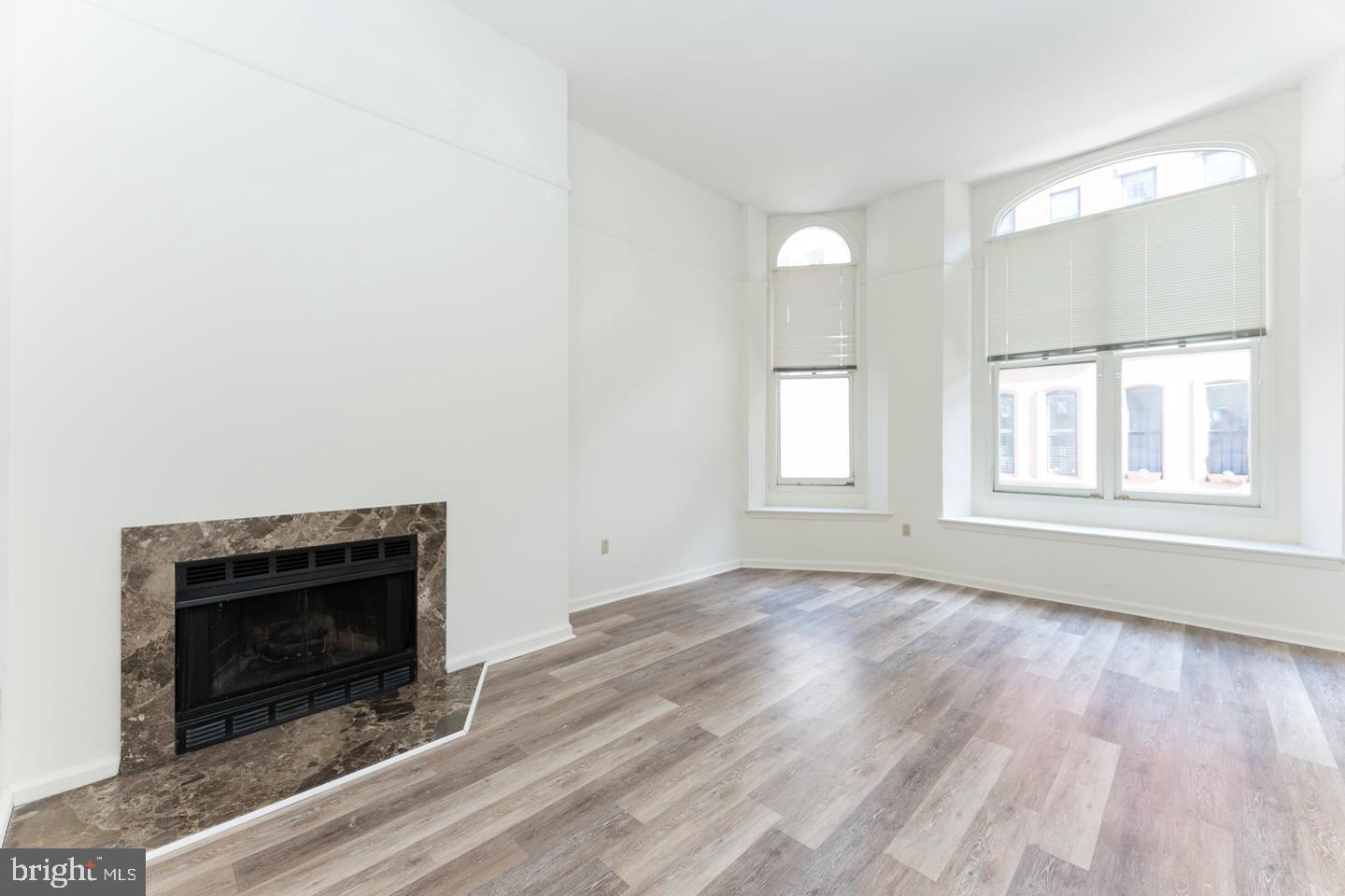 2020 Walnut Street, Unit 2032 Philadelphia, PA 19103 - Photo 3 of 32