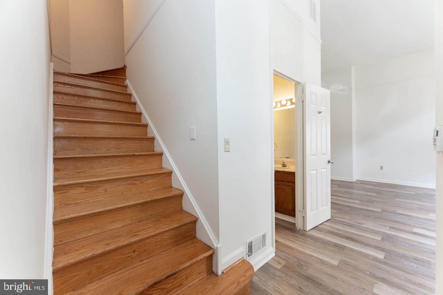 2020 Walnut Street, Unit 2032 Philadelphia, PA 19103 - Photo 8 of 32