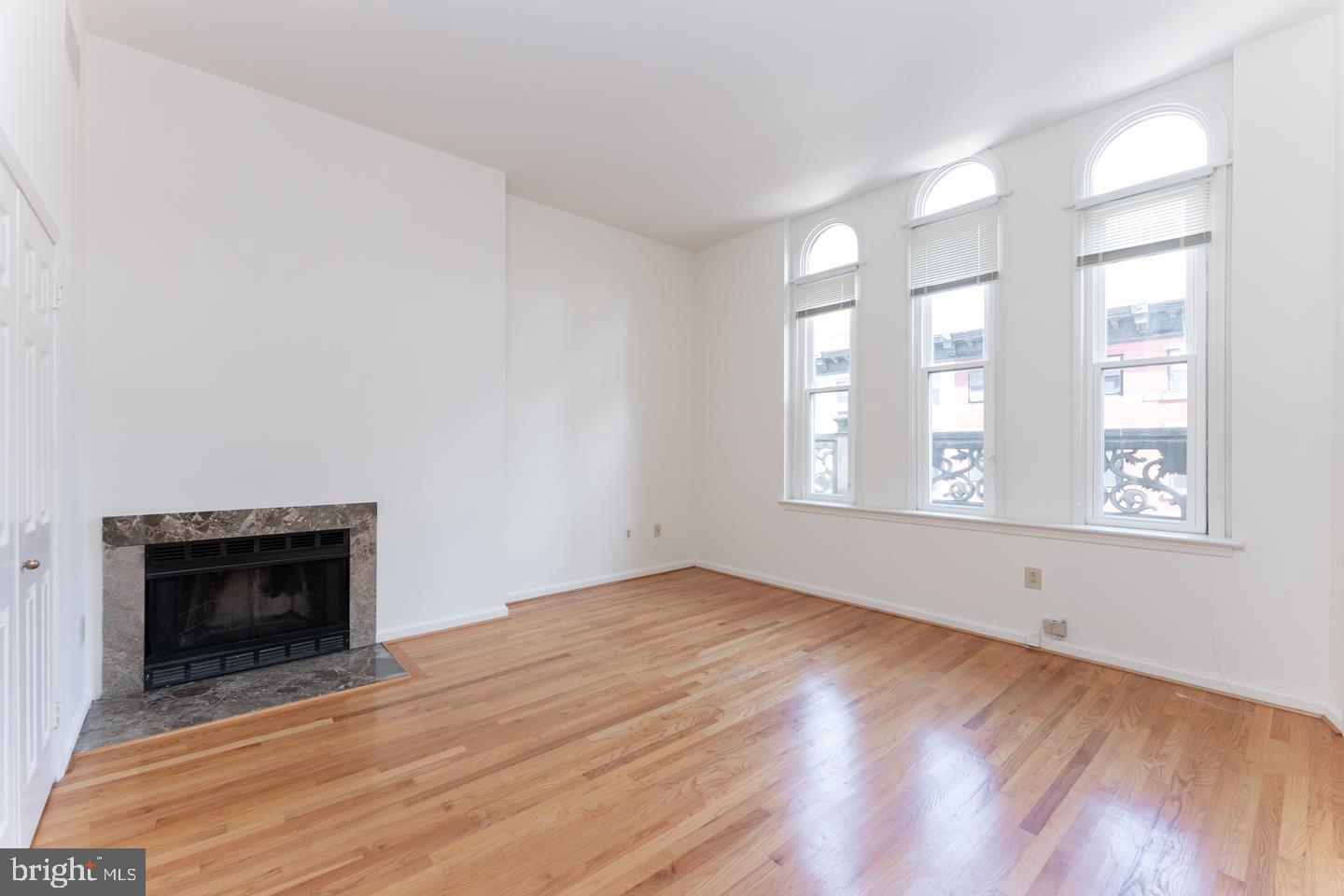 2020 Walnut Street, Unit 2032 Philadelphia, PA 19103 - Photo 9 of 32