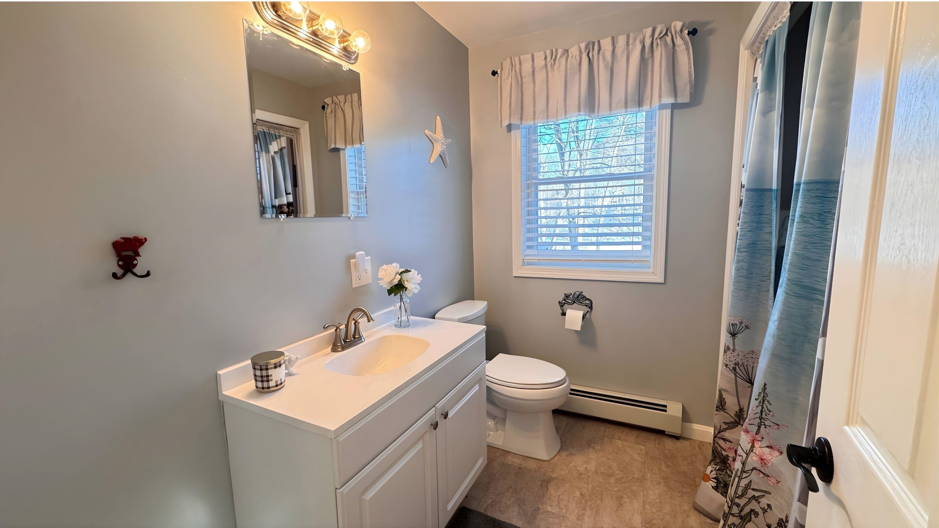 8 Cote Circle Raymond, NH 03077 - Photo 13 of 51