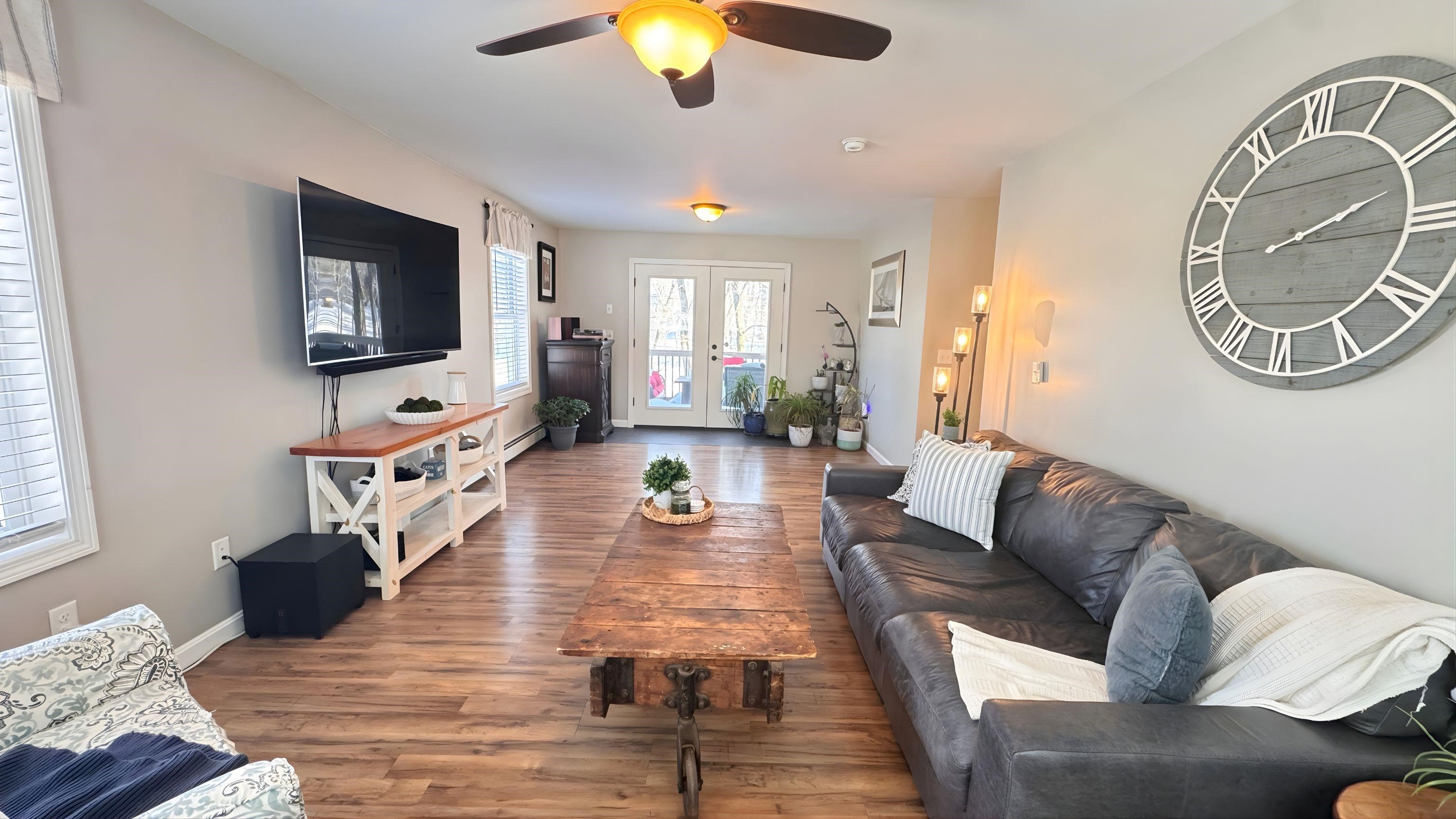 8 Cote Circle Raymond, NH 03077 - Photo 4 of 51