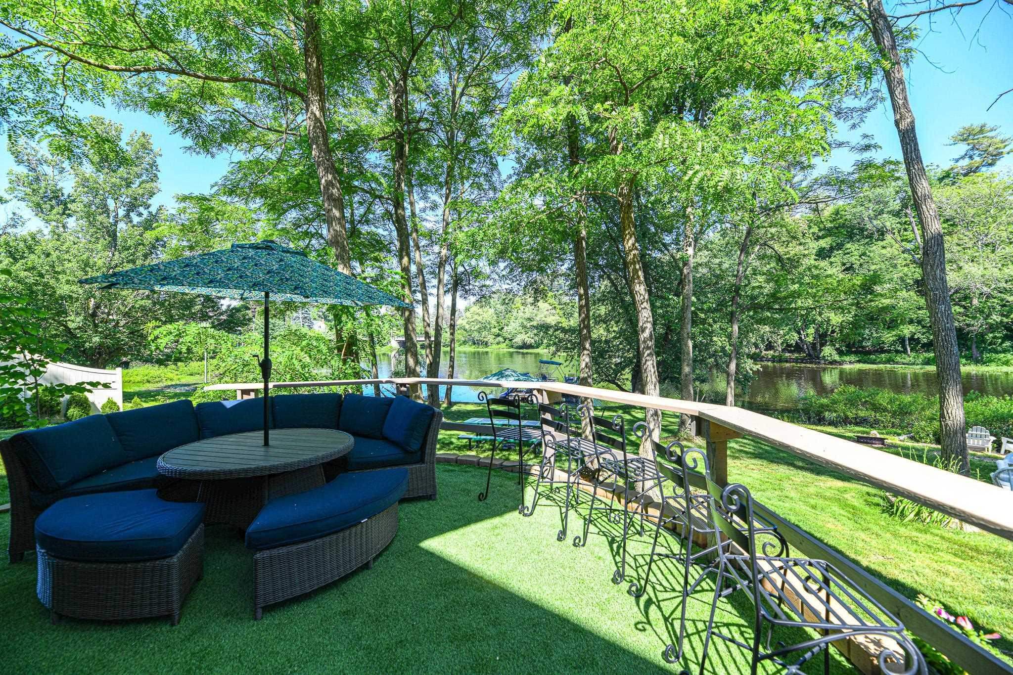 8 Cote Circle Raymond, NH 03077 - Photo 43 of 51