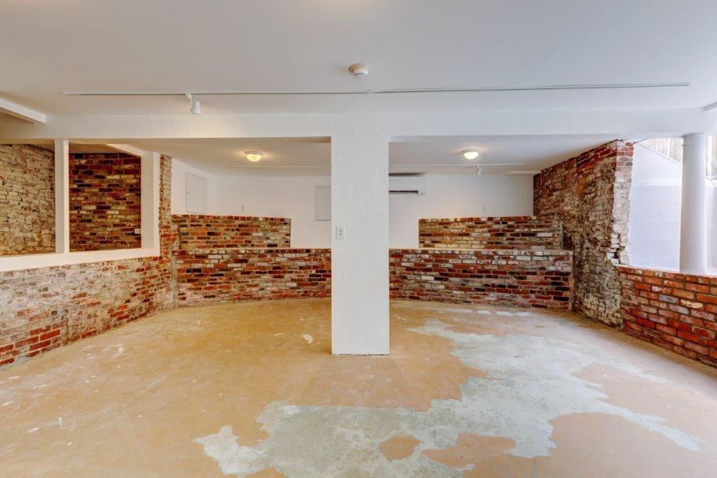 313 Main Street Wellfleet, MA 02667 - Photo 19 of 32 Post