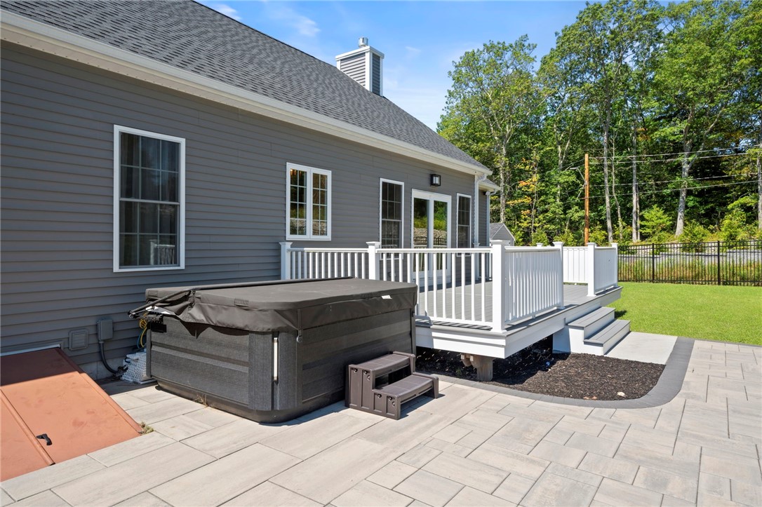 53 Cross Road Johnston, RI 02919 - Photo 26 of 33