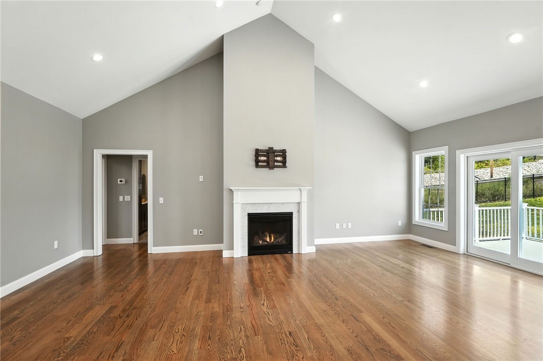 53 Cross Road Johnston, RI 02919 - Photo 7 of 33