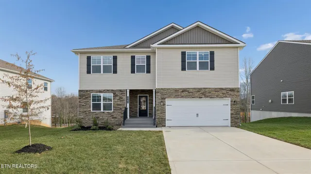 $563,835 | 2915 Hudson Orr Drive, Maryville, TN 37803