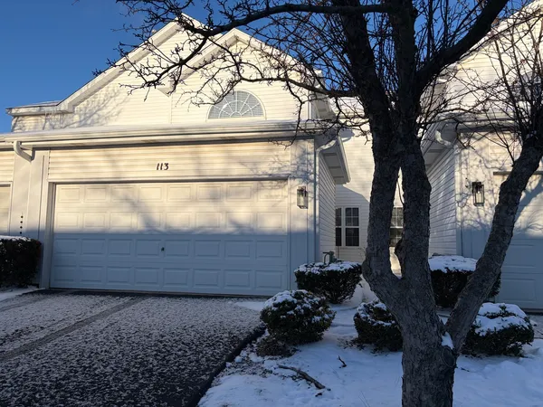 $2,400 | 113 North Barton Trail, Unit 113, Batavia, IL 60510