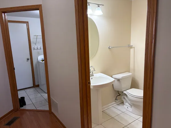 $2,400 | 113 North Barton Trail, Unit 113, Batavia, IL 60510
