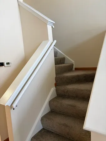 $2,400 | 113 North Barton Trail, Unit 113, Batavia, IL 60510