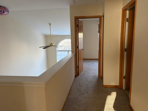 $2,400 | 113 North Barton Trail, Unit 113, Batavia, IL 60510