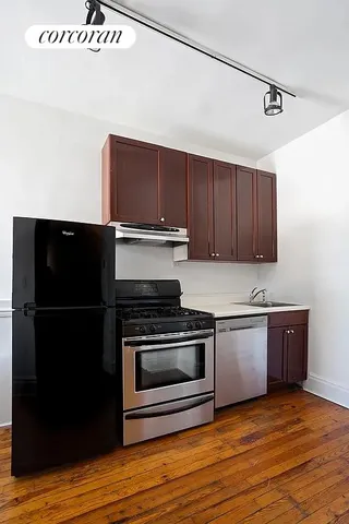 $490,000 | 253 West 16th Street, Unit 6I | Chelsea