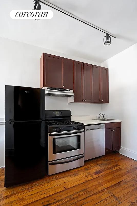 253 West 16th Street, Unit 6I Manhattan, NY 10011 - Photo 3 of 6