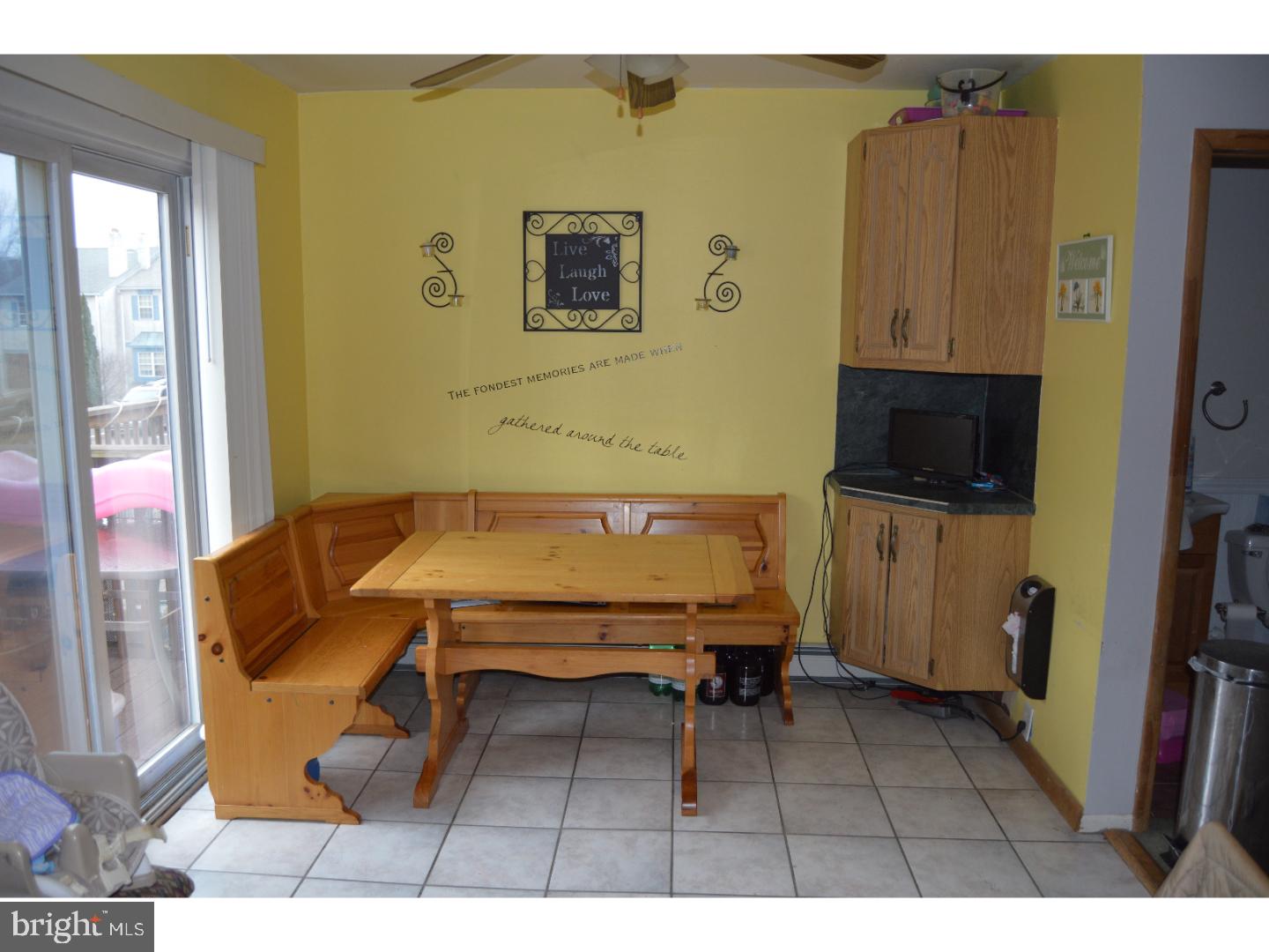 2102 Walnut Ridge Drive Pottstown, PA 19464 - Photo 3 of 13 Gallery Image 3