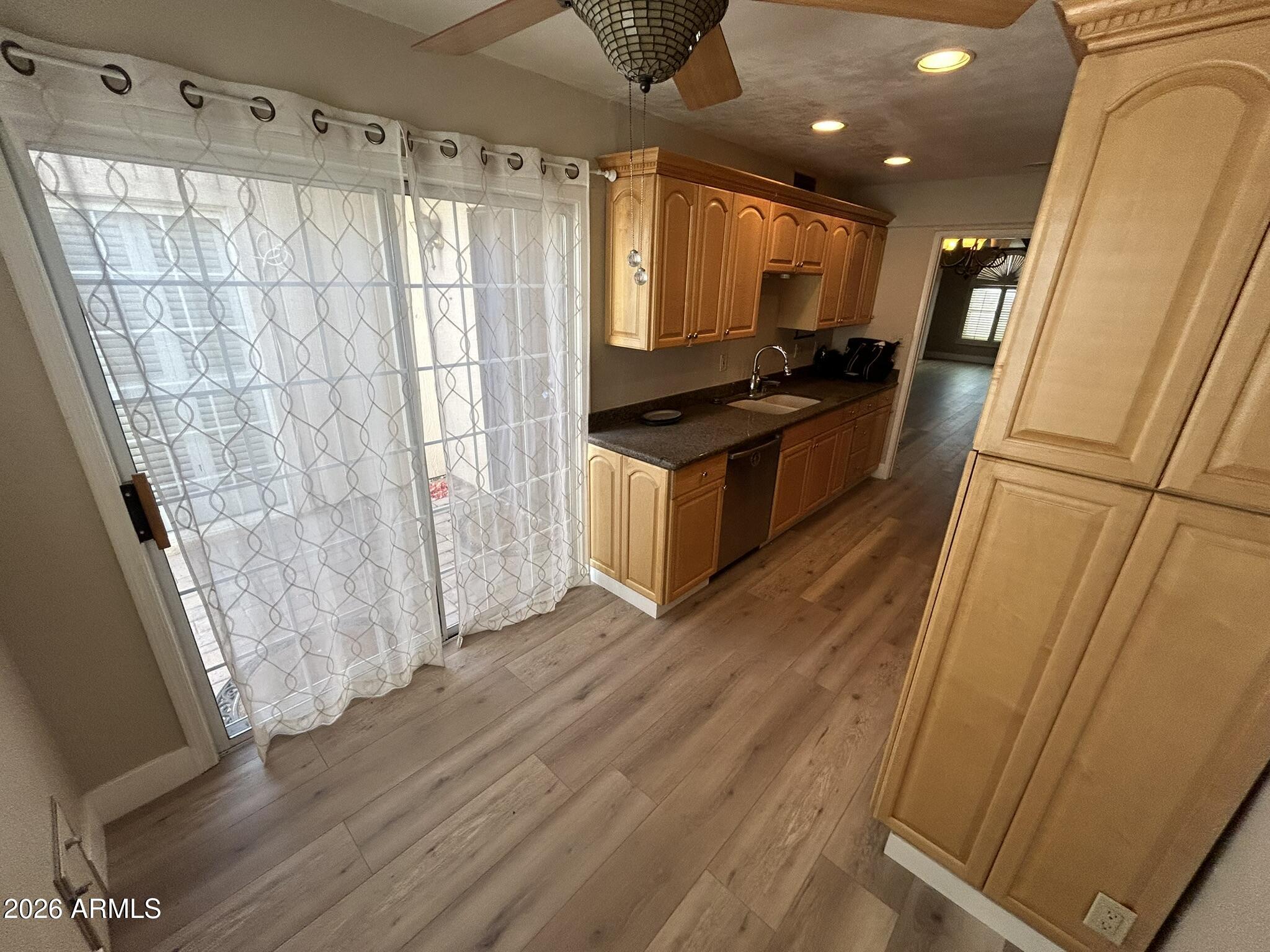 5100 North Miller Road, Unit 11 Scottsdale, AZ 85250 - Photo 17 of 43 d kitchen3