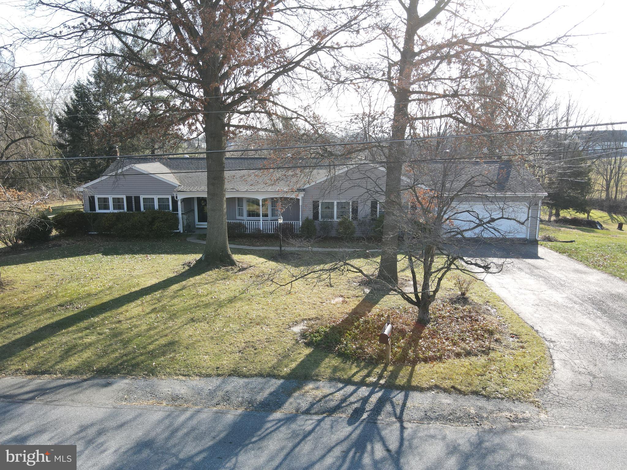 215 Bender Mill Road Lancaster, PA 17603 - Photo 4 of 54