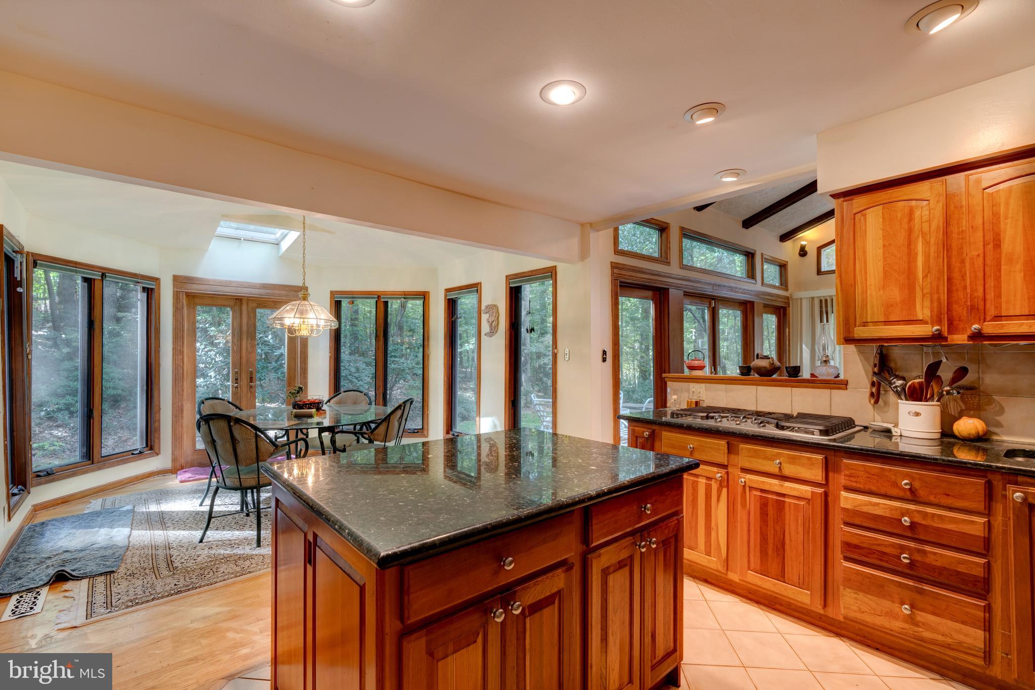 2020 Hunter Mill Road Vienna, VA 22181 - Photo 2 of 25 Gallery Image 2