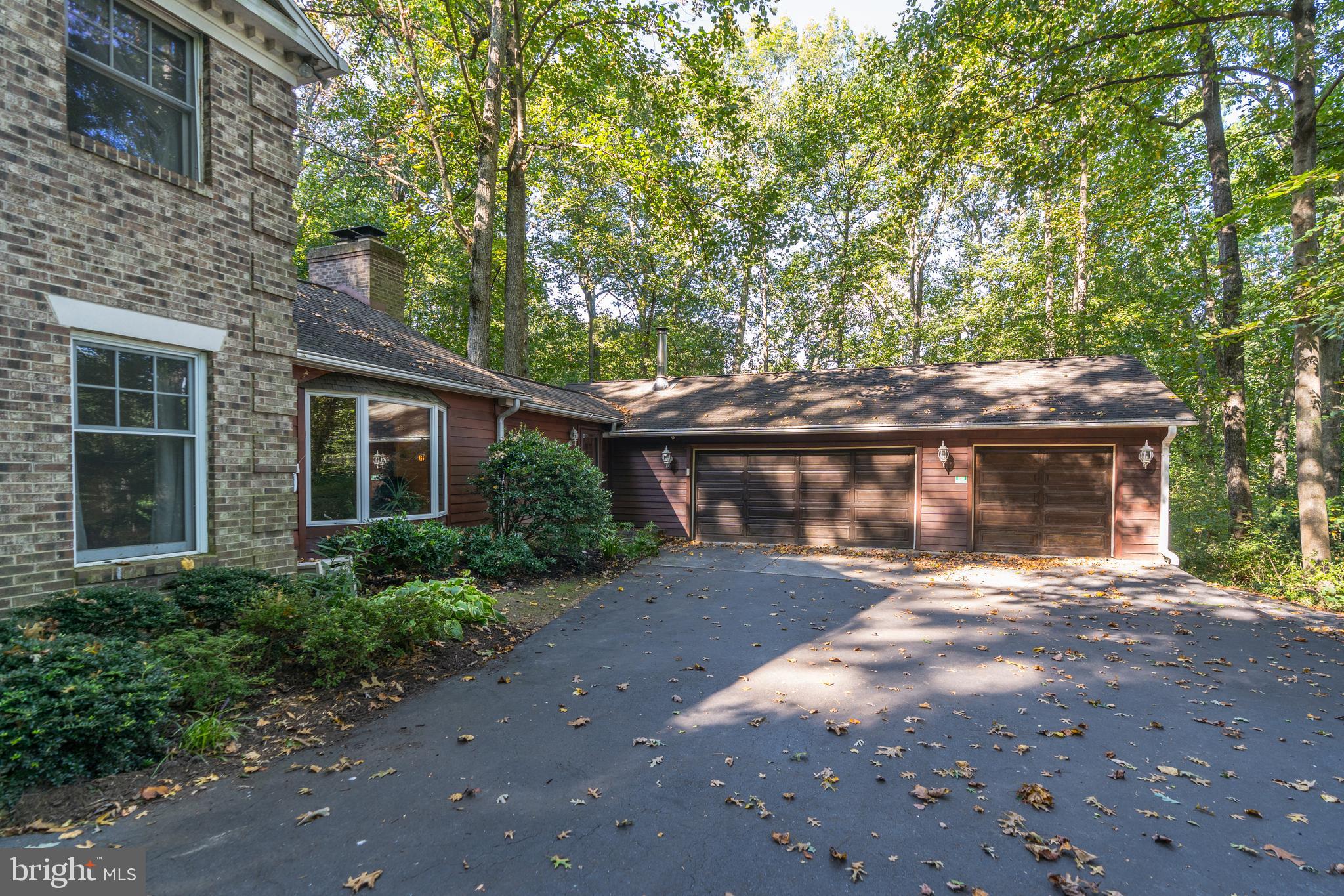 2020 Hunter Mill Road Vienna, VA 22181 - Photo 22 of 25 Gallery Image 22
