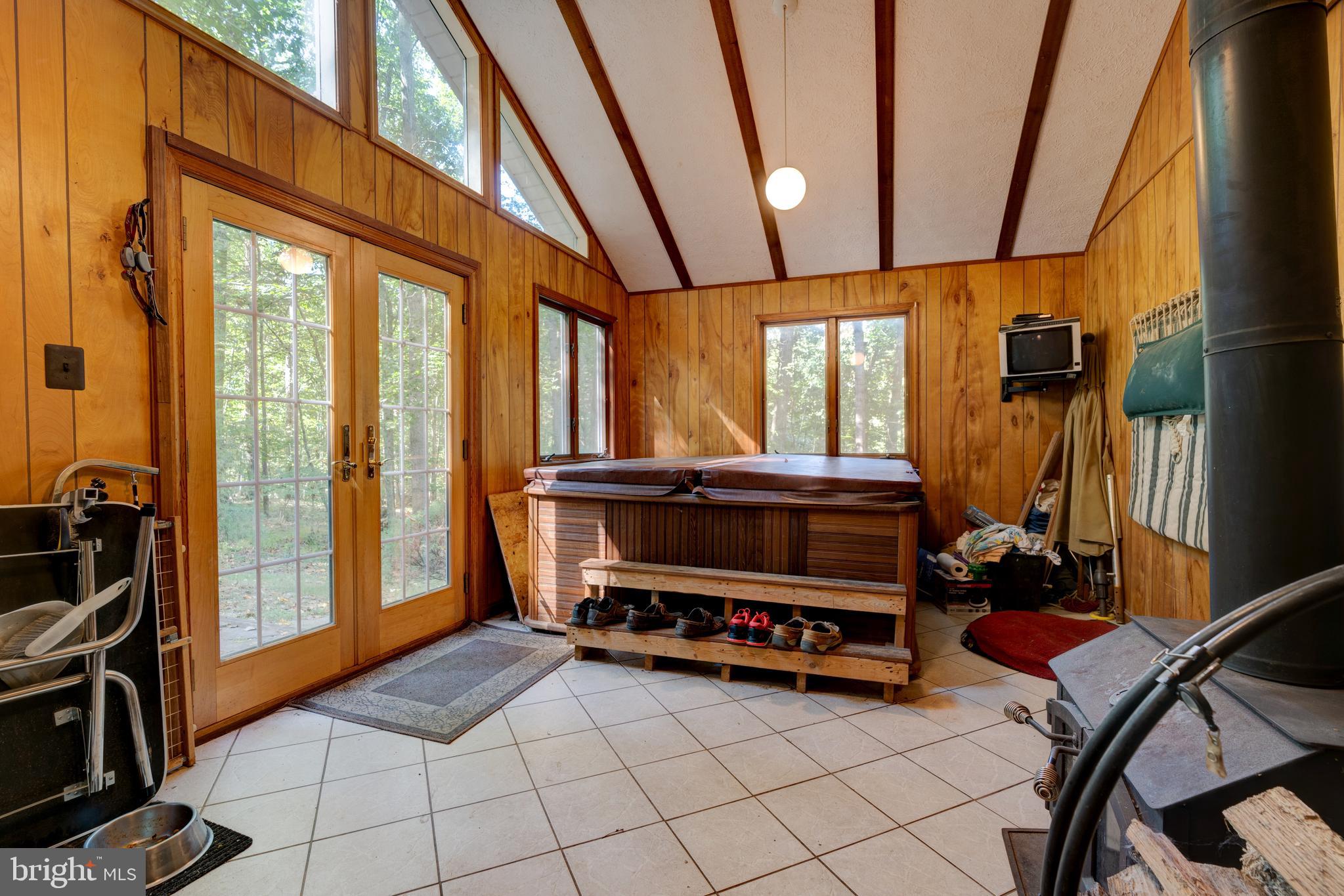 2020 Hunter Mill Road Vienna, VA 22181 - Photo 9 of 25 Gallery Image 9