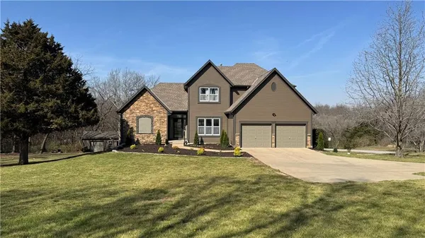 $675,000 | 30305 West 84th Terrace, De Soto, KS 66018