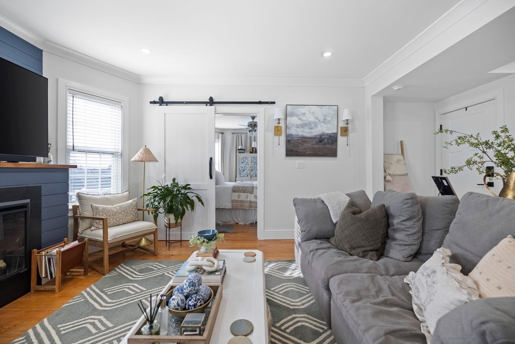 644 Adams Street, Unit 3 Boston, MA 02122 - Photo 4 of 34