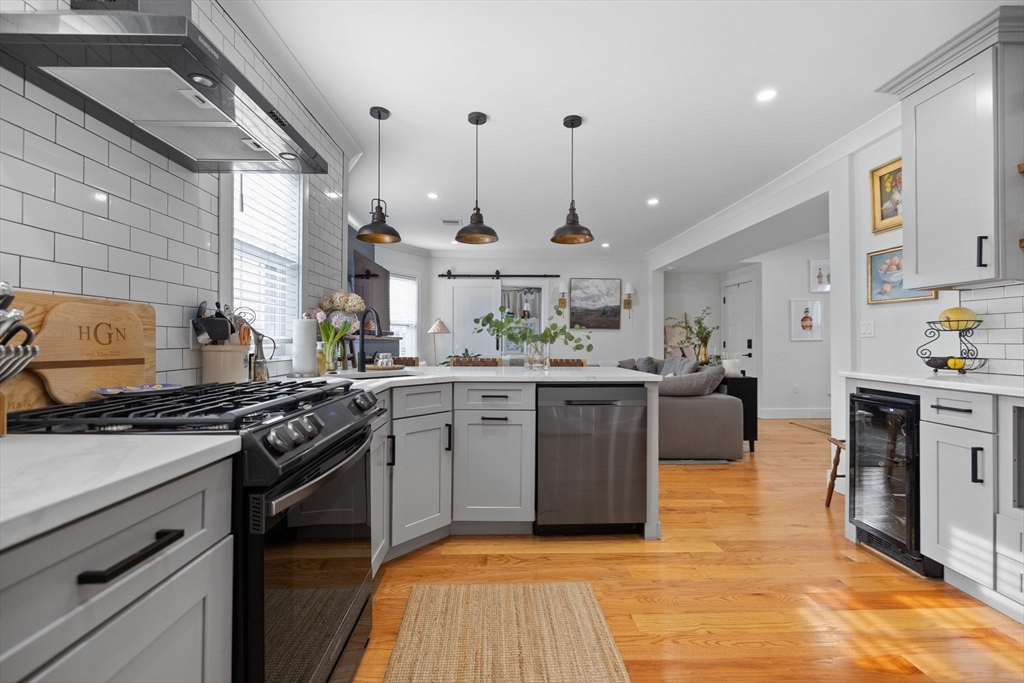 644 Adams Street, Unit 3 Boston, MA 02122 - Photo 8 of 34