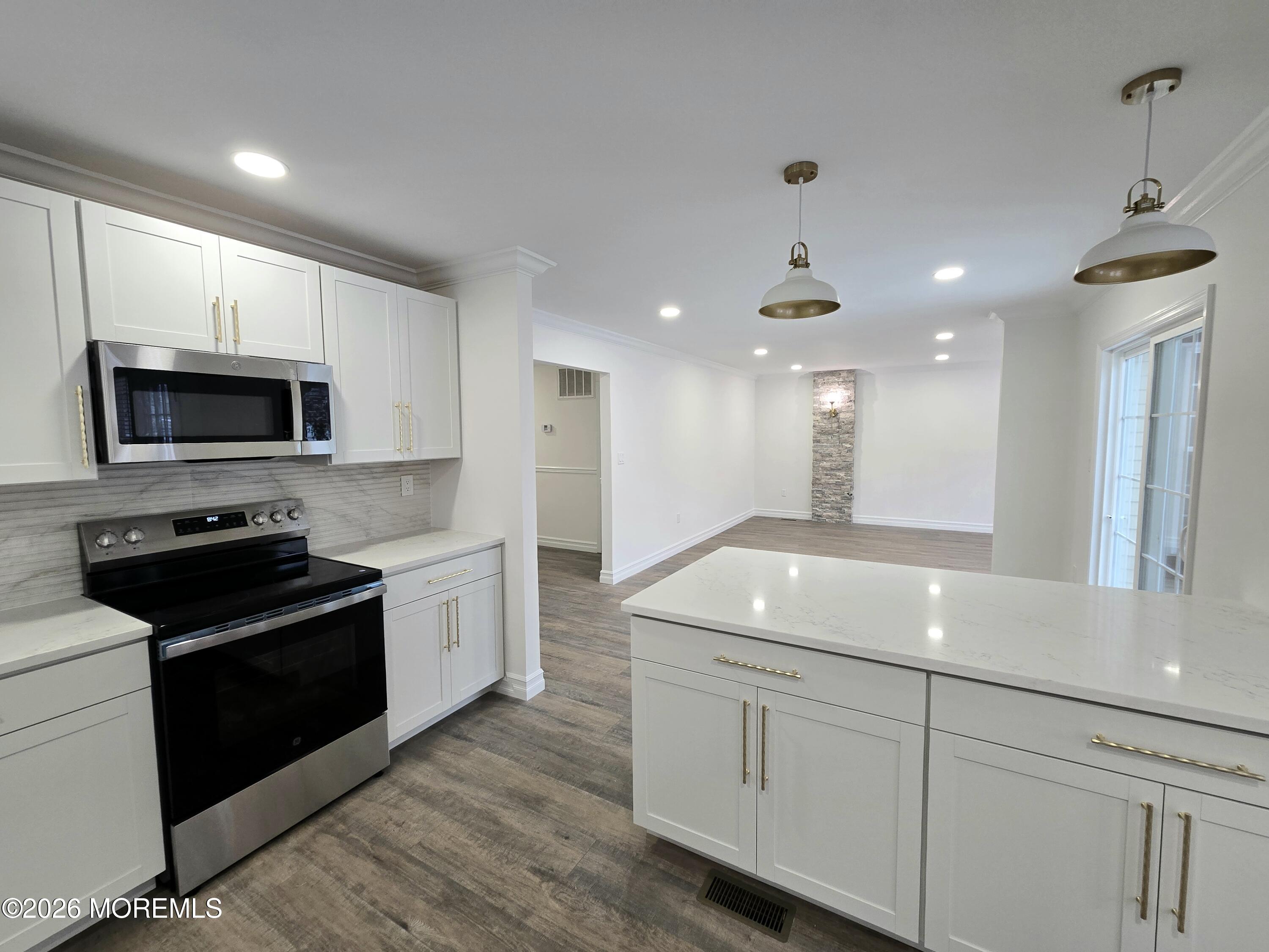 28 Rothwell Drive Monroe Township, NJ 08831 - Photo 9 of 26 20251227_084231