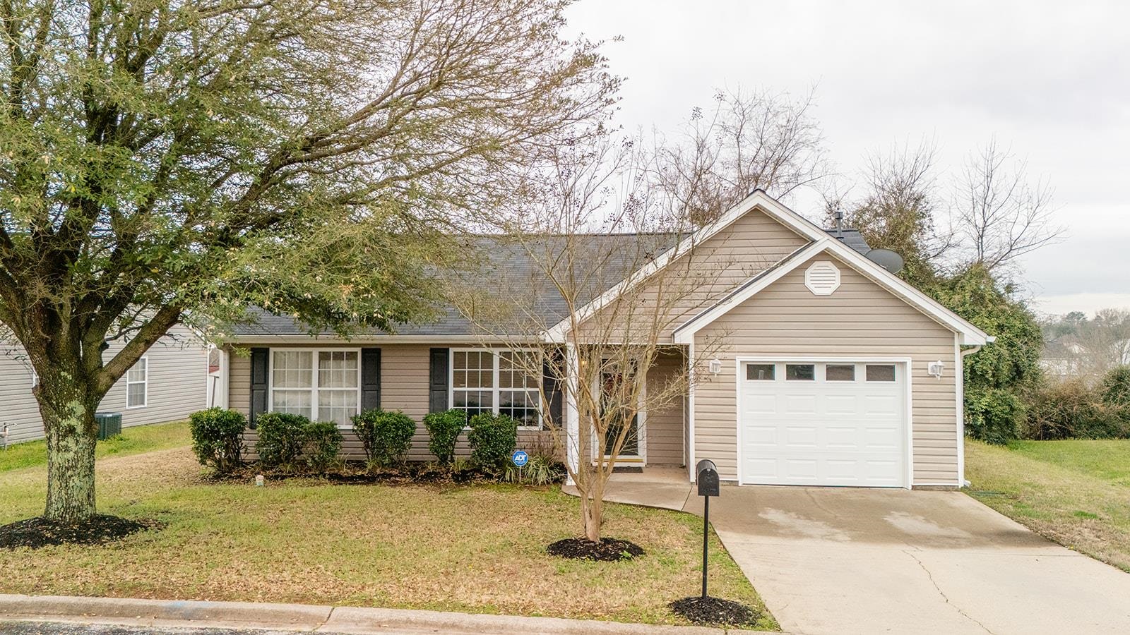 309 Honor Road Duncan, SC 29334 - Photo 1 of 17 Gallery Image 1