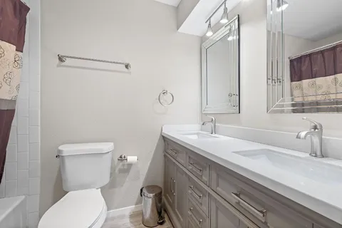 $299,900 | 8400 Jamestown Drive, Unit 410, Austin, TX 78758