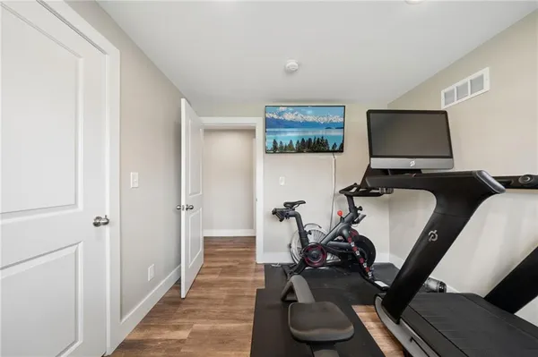 $369,900 | 641 Longvue Drive, Houston, PA 15342