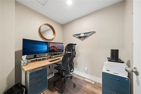 $369,900 | 641 Longvue Drive, Houston, PA 15342