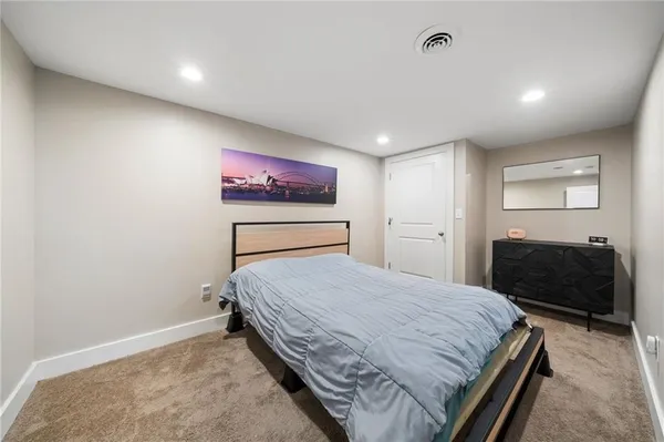 $369,900 | 641 Longvue Drive, Houston, PA 15342