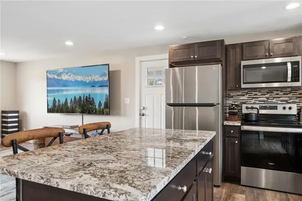 $369,900 | 641 Longvue Drive, Houston, PA 15342