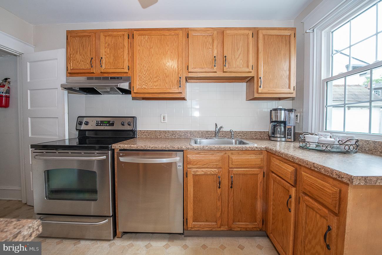 117 Gladstone Road Lansdowne, PA 19050 - Photo 24 of 57