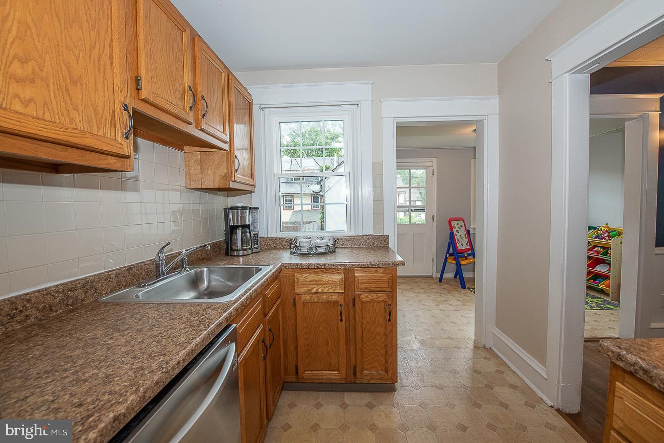 117 Gladstone Road Lansdowne, PA 19050 - Photo 26 of 57