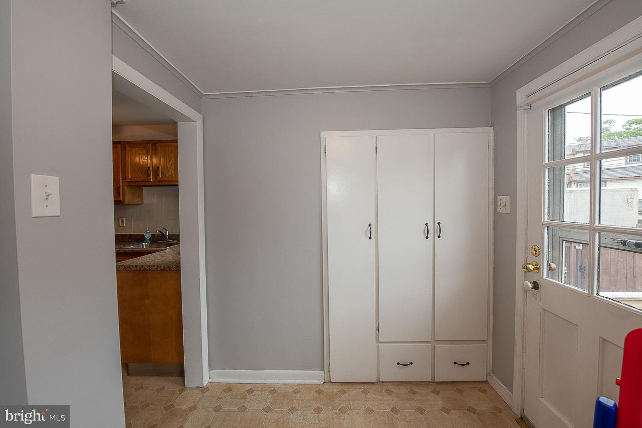 117 Gladstone Road Lansdowne, PA 19050 - Photo 28 of 57 Butlers Pantry