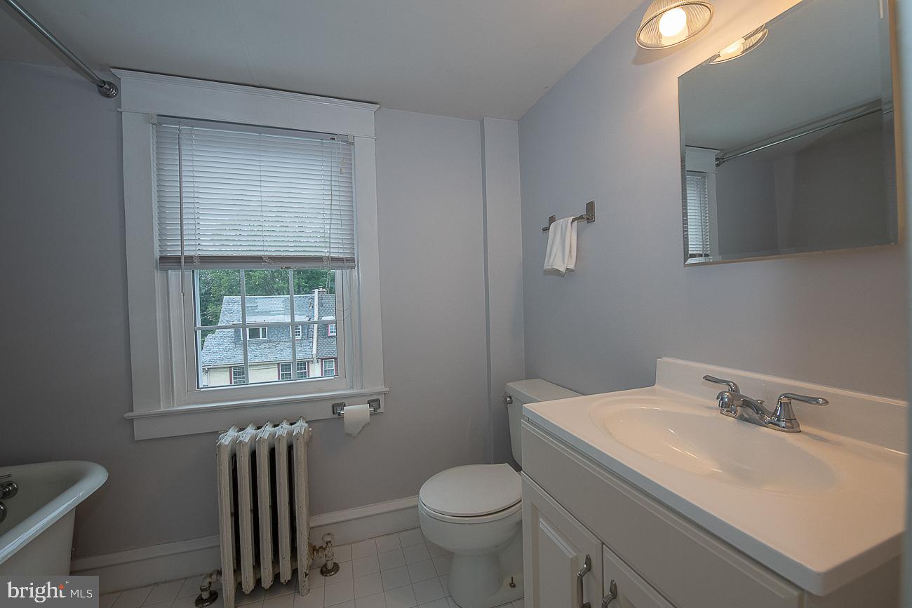 117 Gladstone Road Lansdowne, PA 19050 - Photo 47 of 57