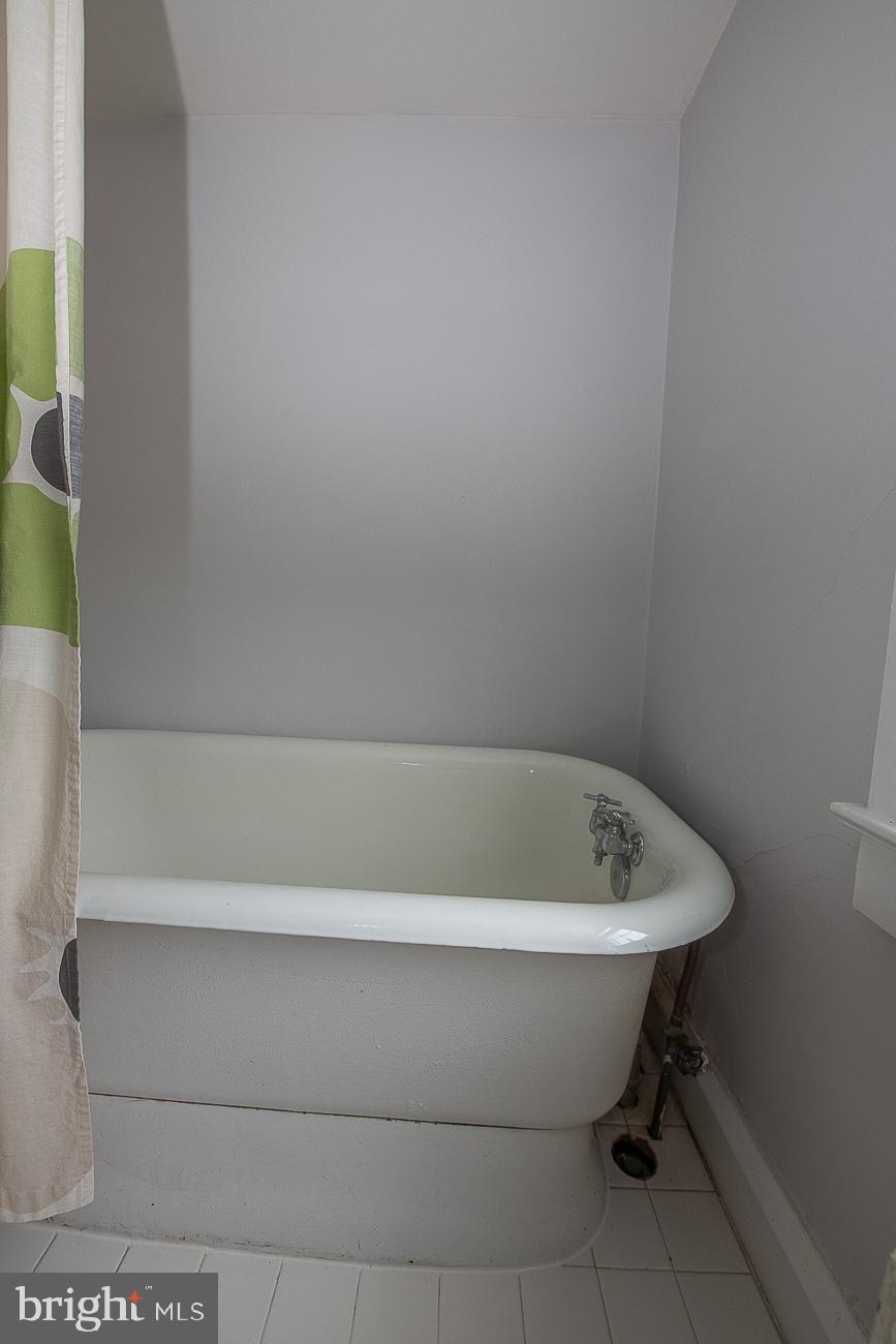117 Gladstone Road Lansdowne, PA 19050 - Photo 48 of 57