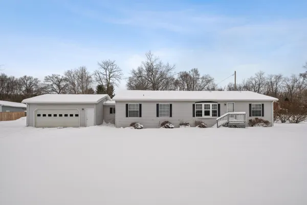 $299,900 | 11310 Bluewater Highway, Lowell, MI 49331